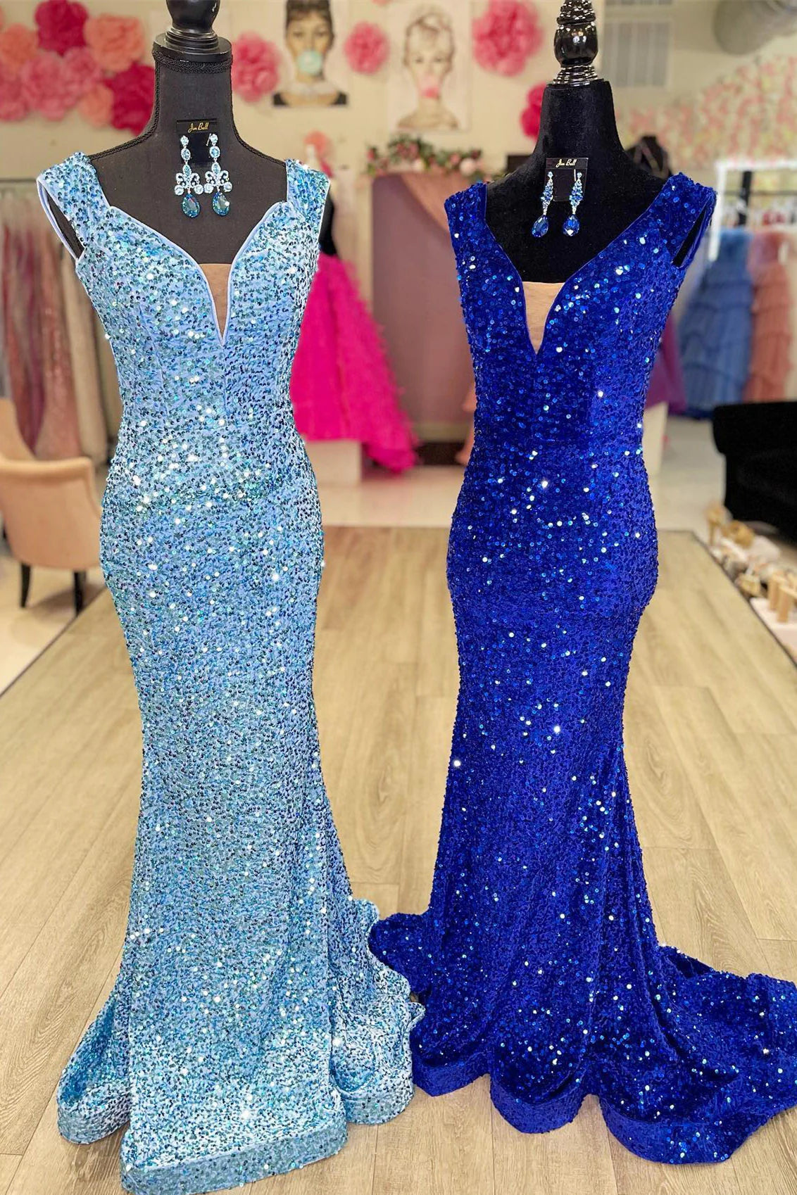 Sheath Mermaid Glitter V-Neck  Sweep/Brush Train Dresses Sequins Long Prom Dress