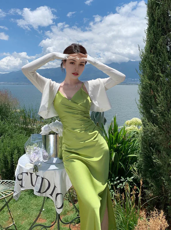 Green Spaghetti Straps V-neck Long Prom Dress With Slit Charming Evening Party Dress Simple Women's Dresses