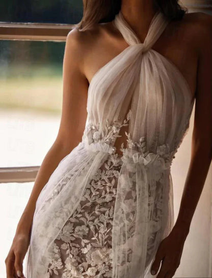 White Dresses Boho Wedding Dresses Sheath / Column Camisole Sleeveless Court Train Lace Bridal Gowns With Beading Embroidery