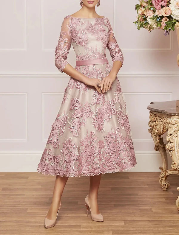 A-Line Mother of the Bride Dress Wedding Guest Elegant Vintage Plus Size Bateau Neck Tea Length Lace Half Sleeve with Lace