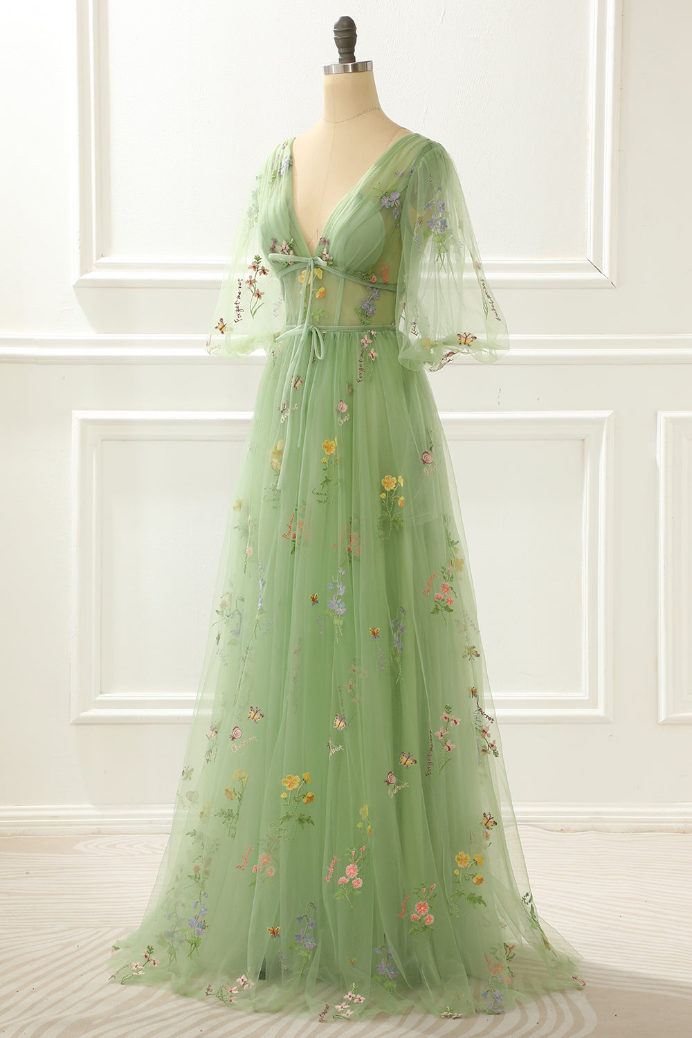A-Line Green Princess Prom Dress With Embroidery V-neck Floor Length