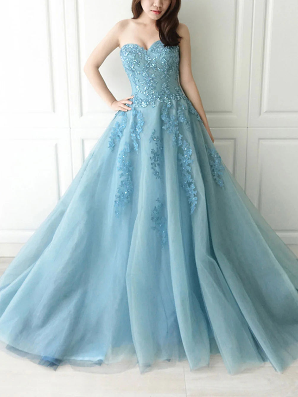 A Line Blue Sweetheart Neck Tulle Lace Long Prom Dress Strapless Evening dress With Appliques