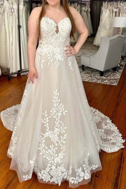 Ivory Strapless Wedding Dress Lace Appliques Bridal Dress With Sweep Train Off Shoulder