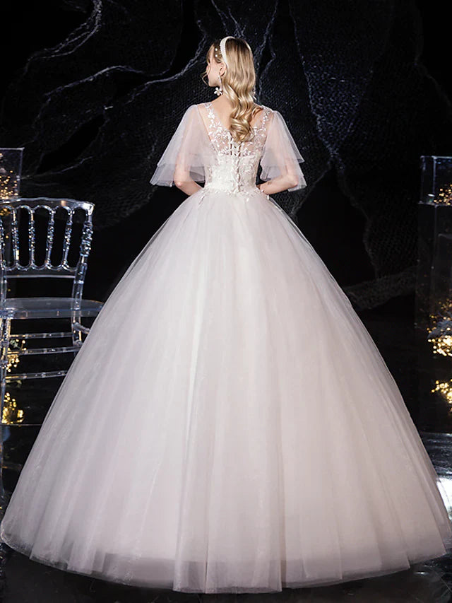 Princess Ball Gown Wedding Dresses V Neck Floor Length Lace Tulle Half Sleeve Formal Romantic with Appliques
