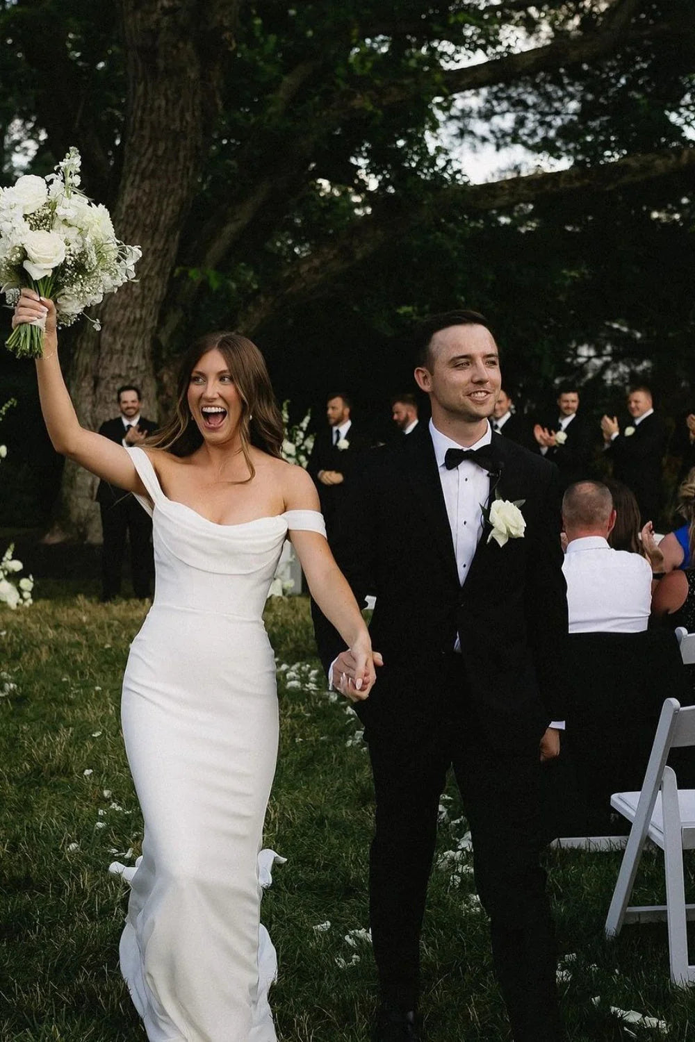 Elegant Off The Shoulder Wedding Dress Mermaid Bridal Dress With Sweep Train Simple Bridal Gown