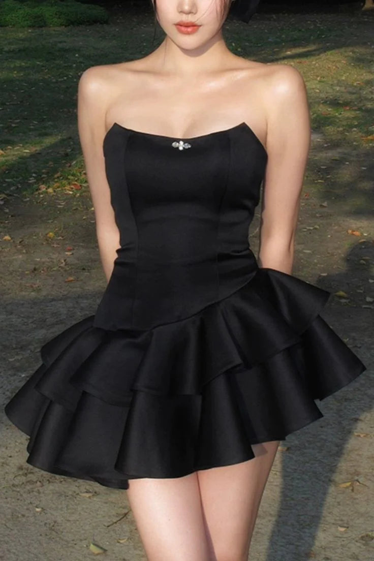 Black Strapless A-Line Ruffles Lovely Mini Homecoming Dress Off Shoulder Party Dress