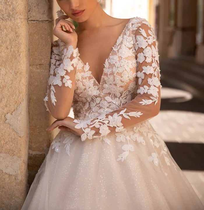 Ball-Gown Long Sleeves Lace Wedding Dresses V-neck Floor Length Elegant with Appliques