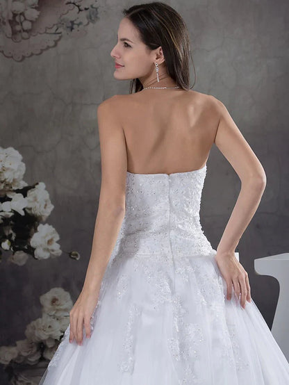 A-Line Elegant Wedding Dresses Strapless Court Train Lace Tulle Strapless with Beading Appliques