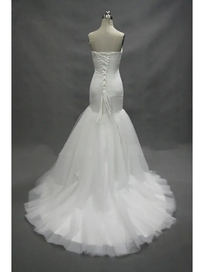 Wedding Dresses Sweetheart Neckline Court Train Tulle Strapless Sexy Little White Dress with Ruched