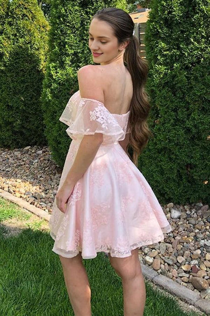 A-Line/Princess Off the Shoulder Short Pink Lace Homecoming Dresses