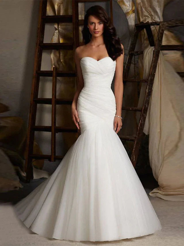 Wedding Dresses Sweetheart Neckline Court Train Tulle Strapless Sexy Little White Dress with Ruched