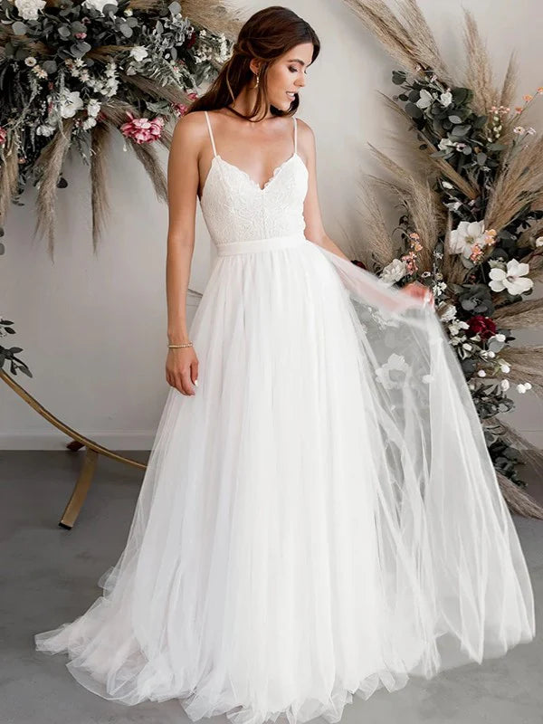 A-Line/Princess Tulle Lace V-neck Sleeveless Sweep/Brush Train Wedding Dresses Beautiful