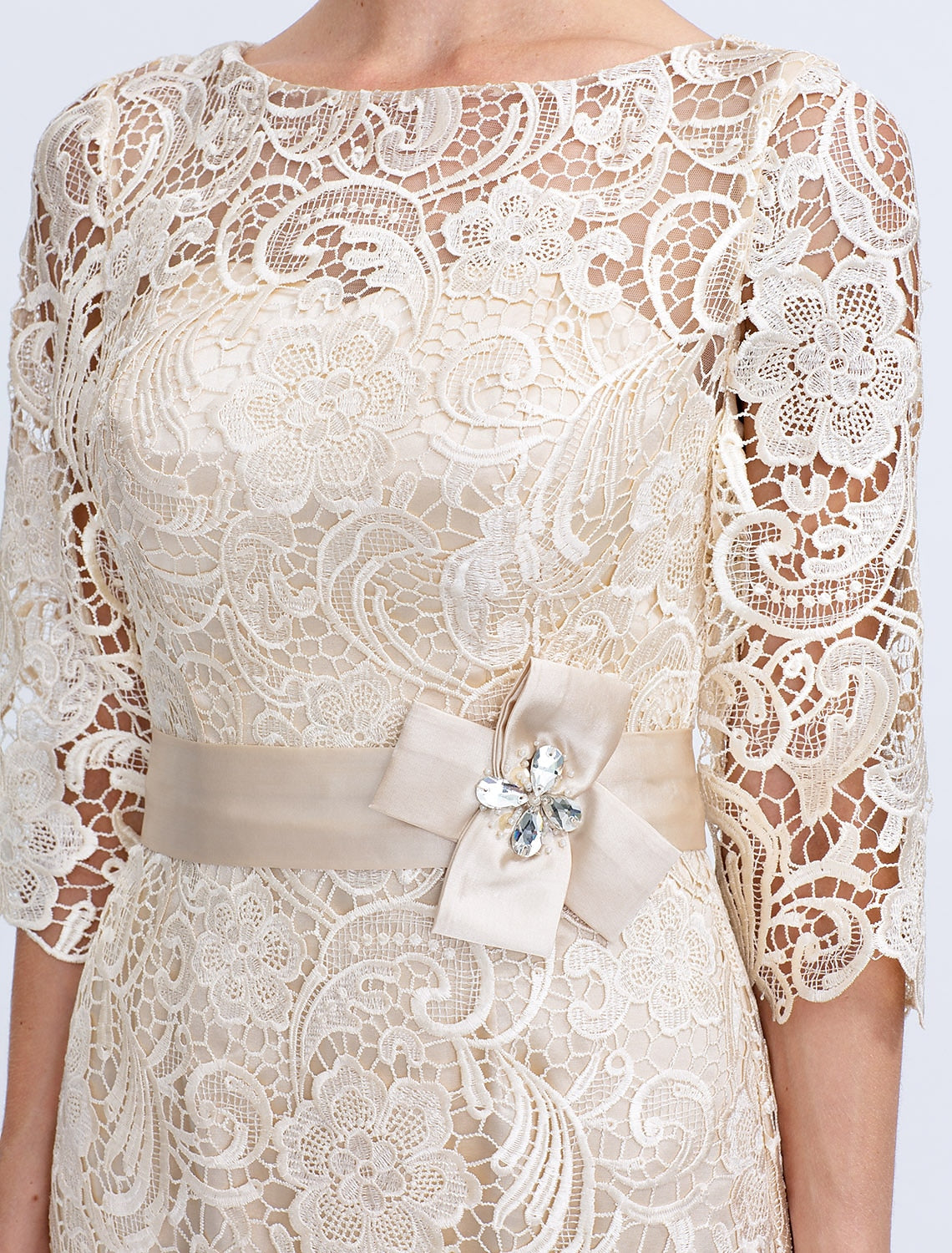 Sheath / Column Mother of the Bride Dress Formal Wedding Guest Elegant Plus Size Illusion Neck Knee Length All Over Lace 3/4 Length Sleeve with Bow(s)
