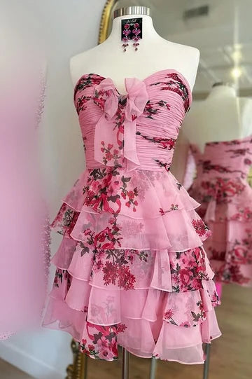 Sweetheart Sleeveless Short Prom Dress Charming Birthday Party Dress Lovely Graduation Dress Chic Homecoming Dress
