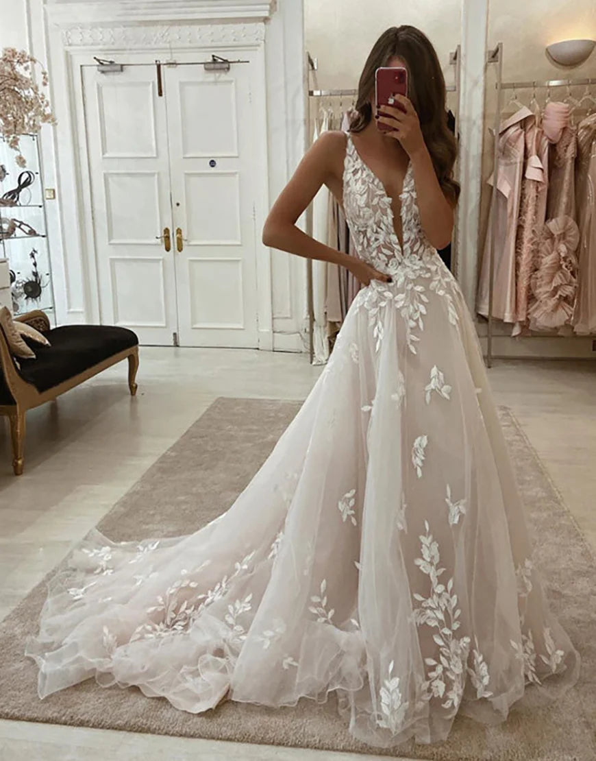 A-Line V-Neck Lace Ivory Wedding Dress With Applique