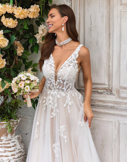 A-Line V-Neck Lace Ivory Wedding Dress With Applique