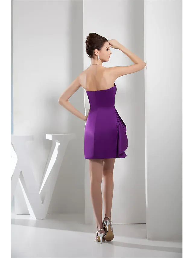 Minimalist Elegant Homecoming Cocktail Party Dress Sweetheart Neckline Sleeveless Short Mini Satin with Sleek Ruched