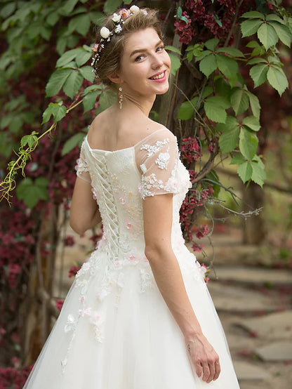 A-Line Wedding Dresses Bateau Neck Floor Length Tulle Short Sleeve with Beading Appliques Flower