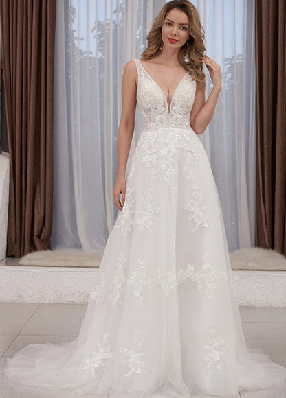 Appliqued Lace Appliques Sleeveless Beach Wedding Gowns with V-Neckline Open Back Sexy