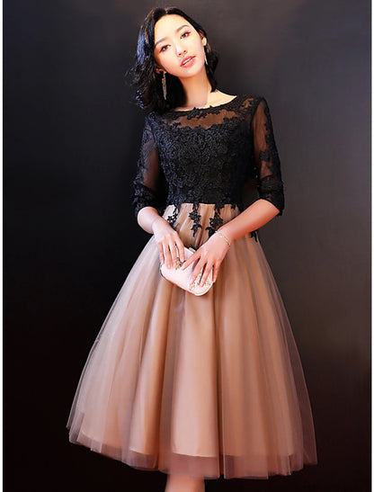 A-Line Celebrity Style Wedding Guest Cocktail Party Dress Boat Neck Backless Half Sleeve Knee Length Lace with Lace Insert Appliques