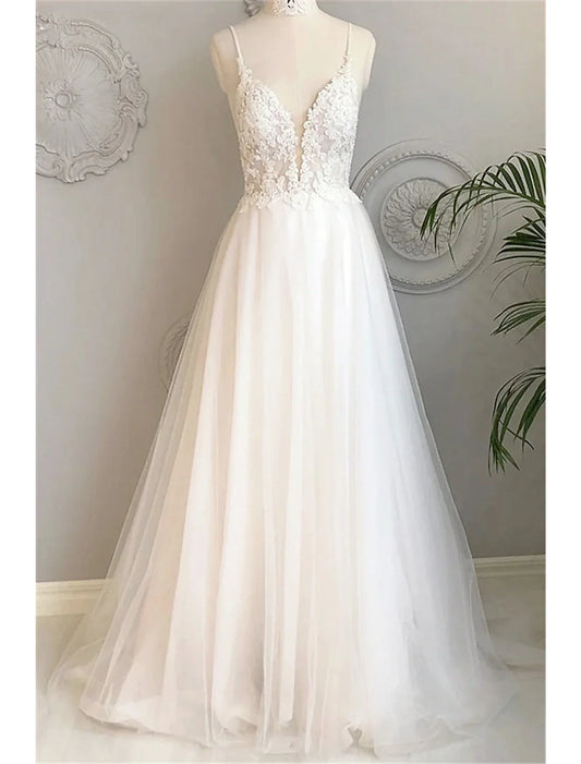 Beach Wedding Dresses A-Line Sweetheart Camisole Spaghetti Strap Court Train Lace Bridal Gowns With Buttons Appliques