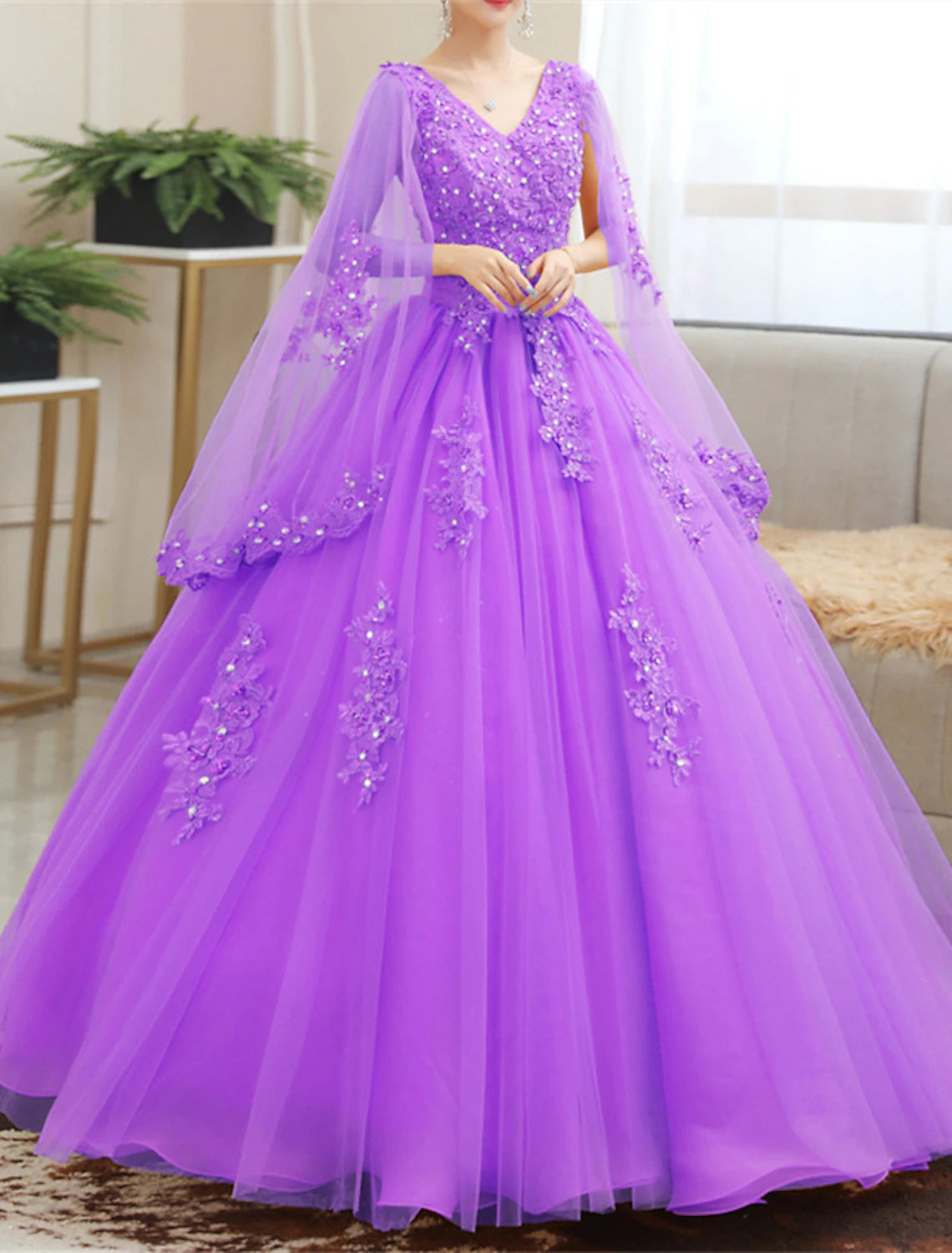 Ball Gown Quinceanera Dresses Princess Dress Sweet 16 Floor Length Short Sleeve V Neck Tulle with Appliques