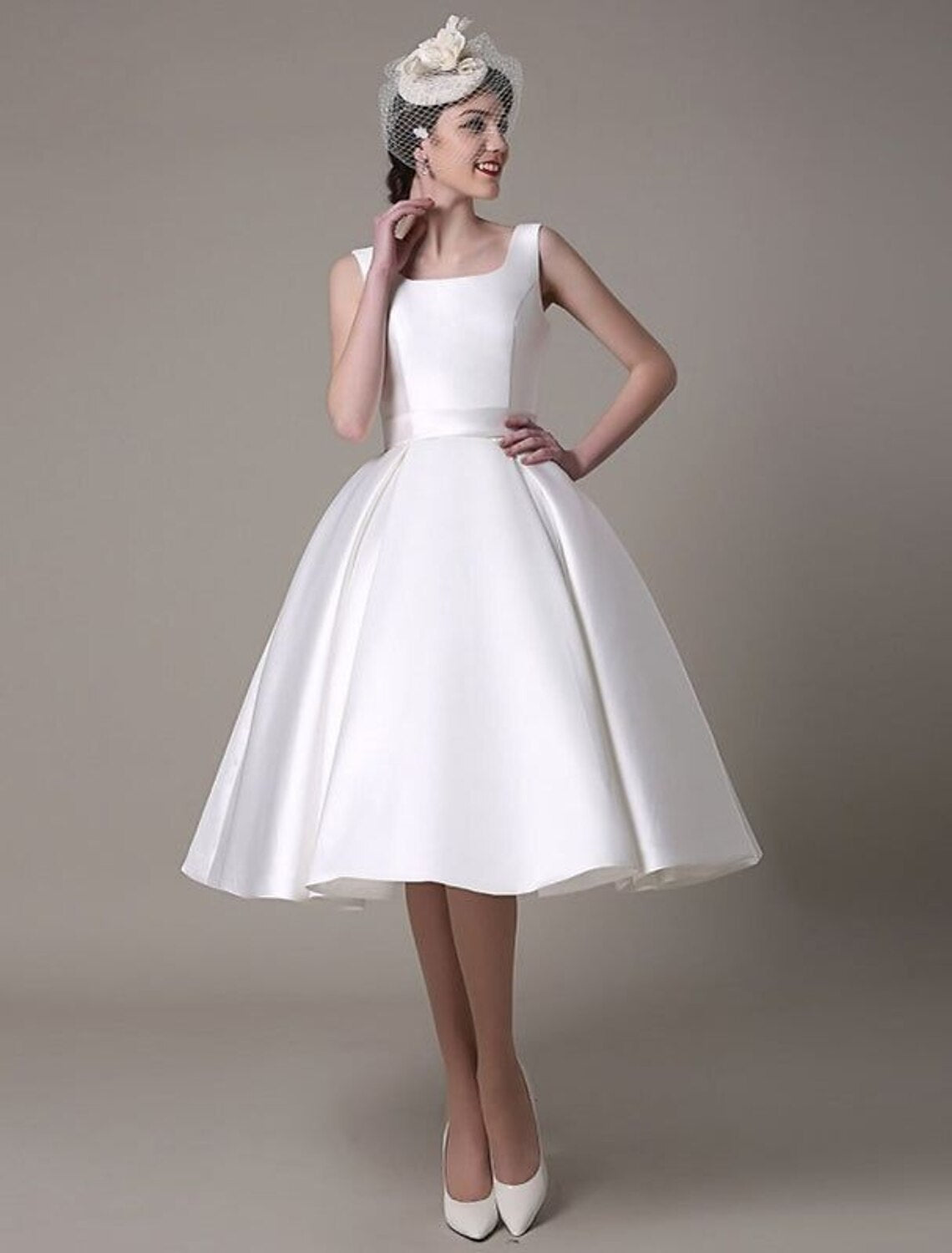 A-Line Cocktail Dresses Elegant Dress Wedding Guest Graduation Knee Length Sleeveless Square Neck Satin with Pleats