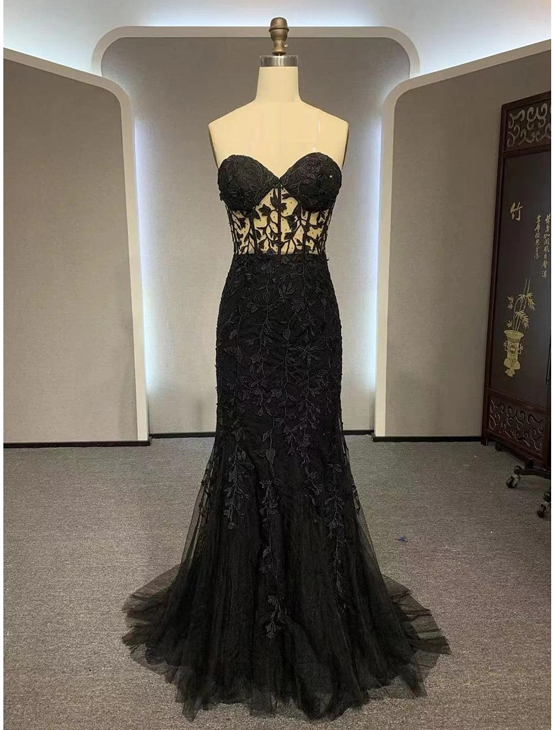 Strapless Sheath Mermaid Prom Dresses Elegant Dress Sweep / Brush Train Dress With Lace Appliques