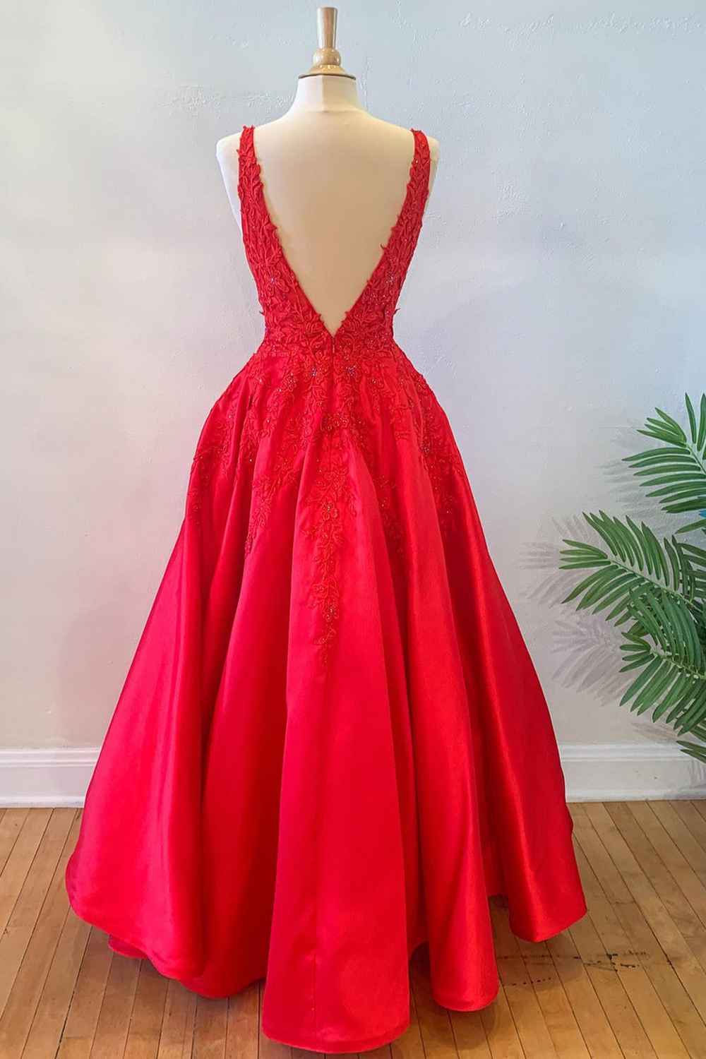 A-Line Red Floral Ball Gown Satin Long Formal Dress Floor Length V Neck Prom Dress