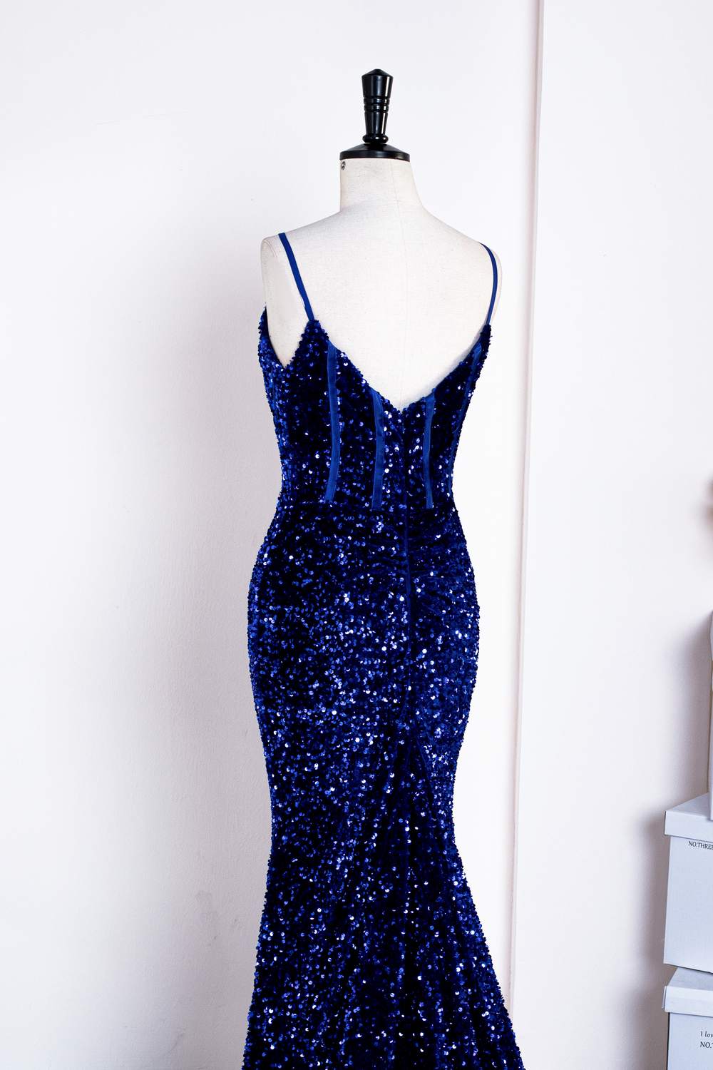 Sheath Mermaid   Sweep/Brush Train Dresses Royal Blue Spaghetti Straps Sequin  Sleek Glitter Sparking Long Prom Dress