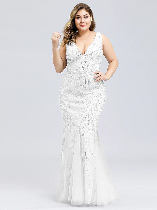 Mermaid / Trumpet Evening Gown Plus Size Dress Wedding Guest Floor Length Sleeveless V Neck Lace V Back with Appliques