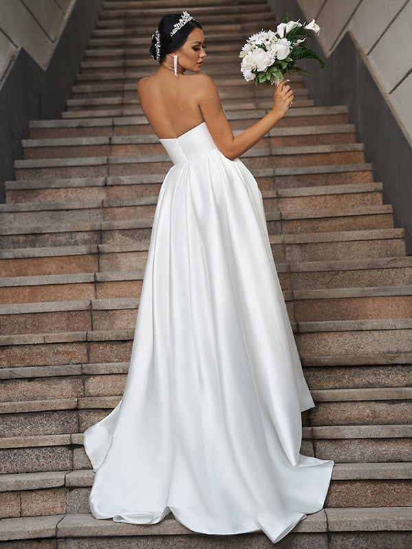 A-Line/Princess Satin Ruffles Sweetheart Sleeveless Chapel Train Wedding Dresses