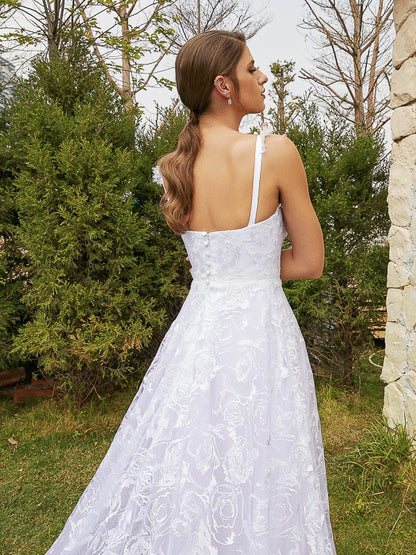 A-Line/Princess Lace Spaghetti Straps Sleeveless Chapel Train Wedding Dresses