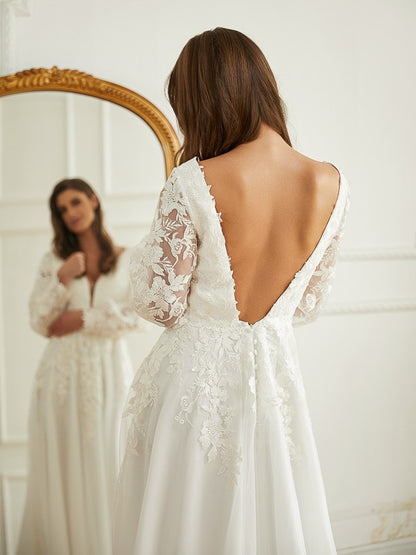 A-Line/Princess Tulle Lace V-neck Long Sleeves Court Train Wedding Dresses