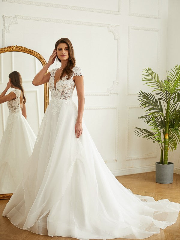 A-Line/Princess Organza Lace V-neck Short Sleeves Court Train Wedding Dresses