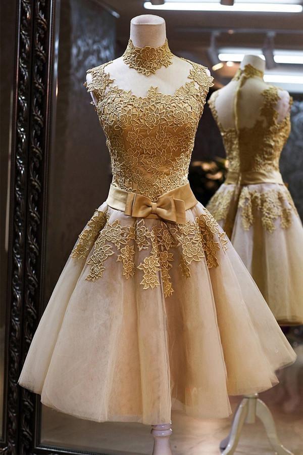 A-Line Scoop Neck Cocktail Dress Lace Short Mini Homecoming Dress With Appliques/Bow