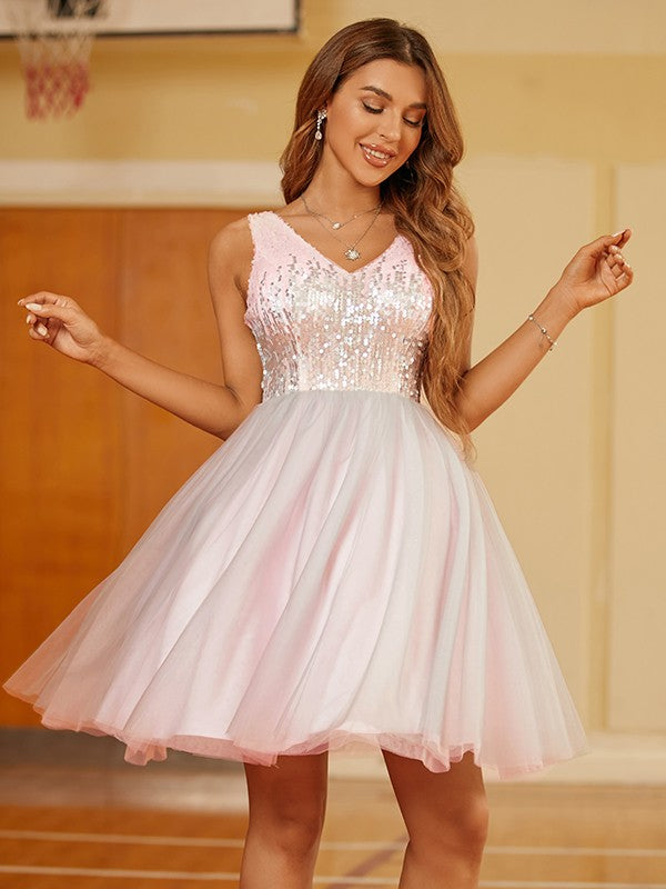 A-Line/Princess Sequin V-neck Sleeveless Short/Mini Dresses