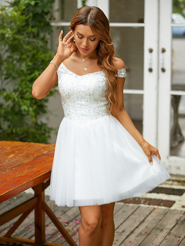 A-Line/Princess Tulle Lace V-neck Sleeveless Short/Mini Homecoming Dresses