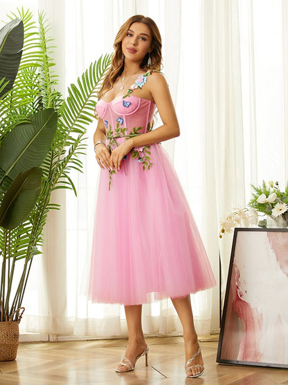 A-Line/Princess Tulle Hand-Made Flower Spaghetti Straps Sleeveless Tea-Length Dresses