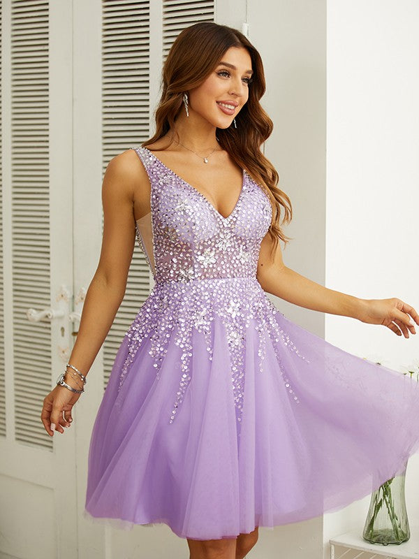 A-Line/Princess Tulle Beading V-neck Sleeveless Knee-Length Dresses