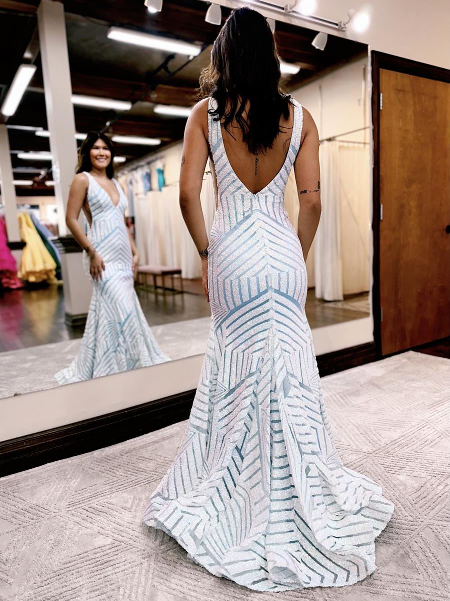 V-neck sequin pattern dress