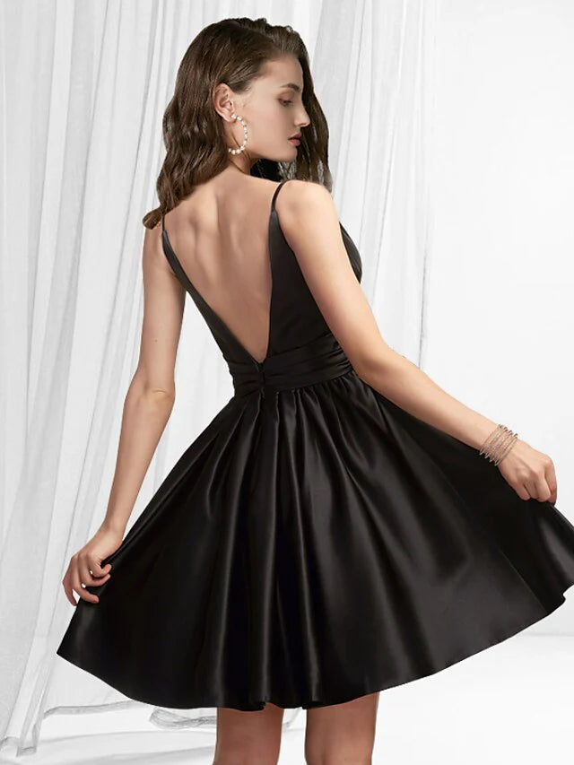 A-Line Cocktail Dresses Reformation Amante Dress Backless Homecoming Short / Mini Sleeveless V Neck Satin with Pleats