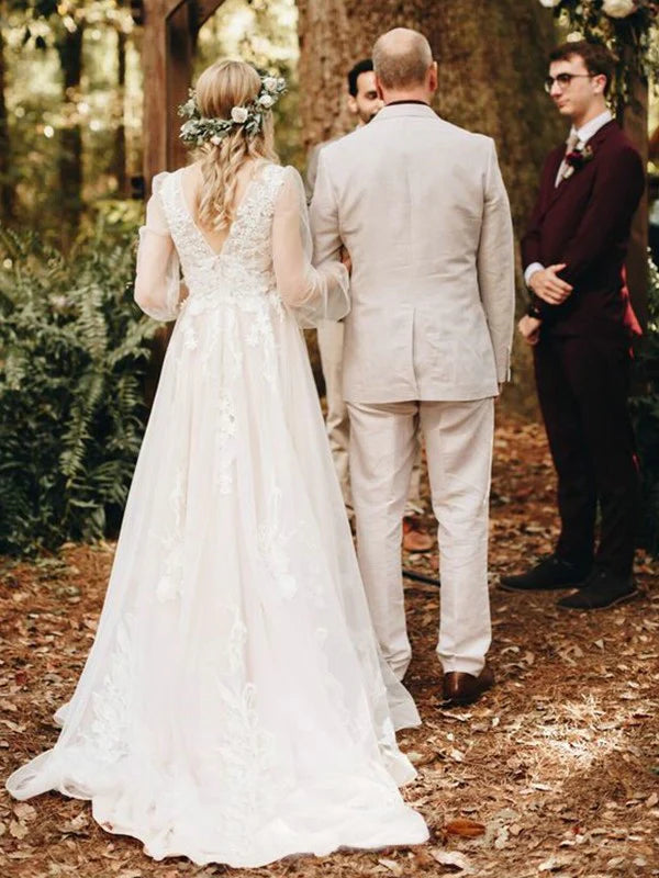 A-Line/Princess Tulle Applique V-neck Long Sleeves Sweep/Brush Train Wedding Dresses Beautiful