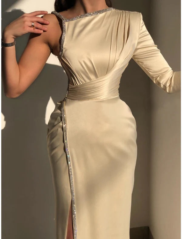 A-Line Evening Gown Elegant Dress Formal Sweep / Brush Train Long Sleeve Scoop Neck Satin with Ruched Sequin Slit Sparkly
