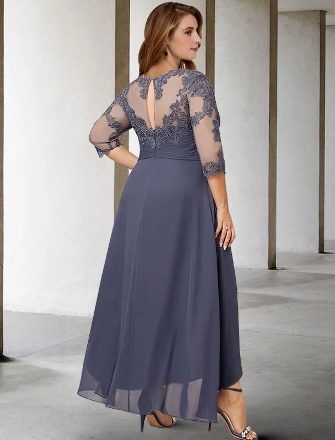 A-Line Plus Size Curve Mother of the Bride Dresses Elegant Dress Formal Wedding Guest Asymmetrical 3/4 Length Sleeve Jewel Neck Chiffon with Pleats Ruched Appliques