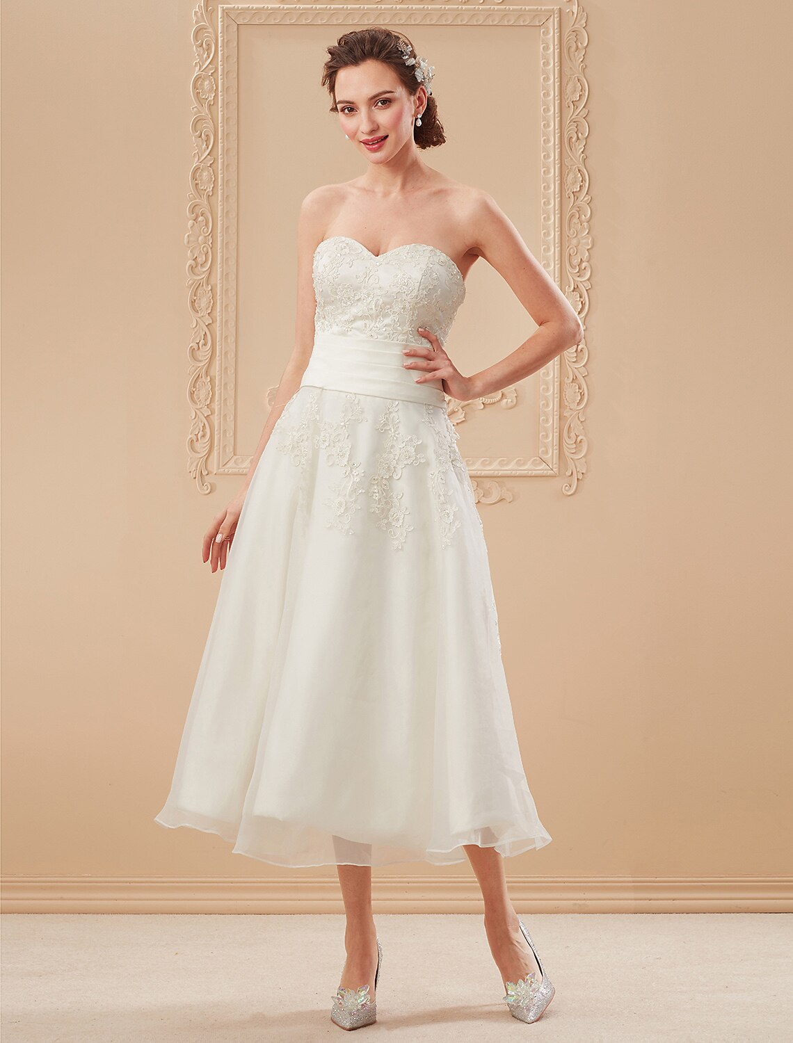 Hall Wedding Dresses A-Line Illusion Neck Sleeveless Tea Length Lace Bridal Gowns With Pearl Beading