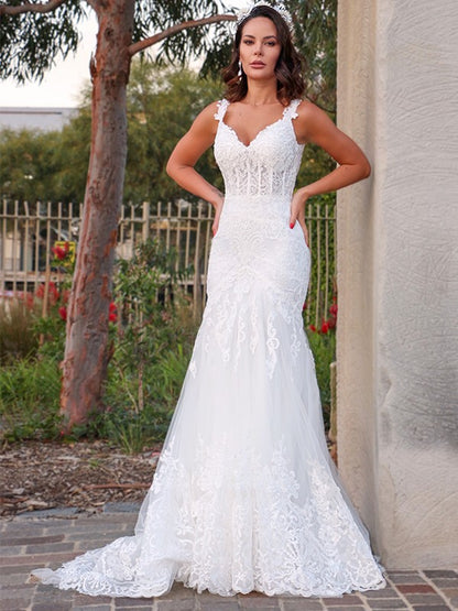 Trumpet/Mermaid Tulle V-neck Sleeveless Applique Sweep/Brush Train Wedding Dresses