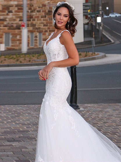 Trumpet/Mermaid Tulle V-neck Sleeveless Applique Sweep/Brush Train Wedding Dresses