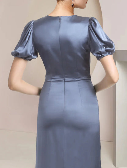 A-Line Mother of the Bride Dress Formal Wedding Guest Party Elegant V Neck Sweep / Brush Train Satin Short Sleeve with Cascading Ruffles