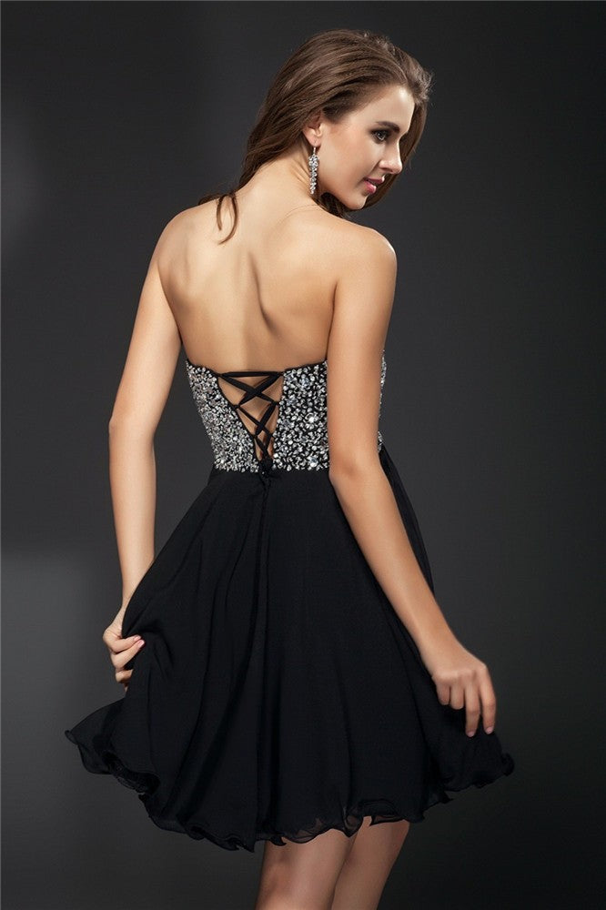 A-Line/Princess Sweetheart Rhinestone Sleeveless Short Chiffon Cocktail Dresses